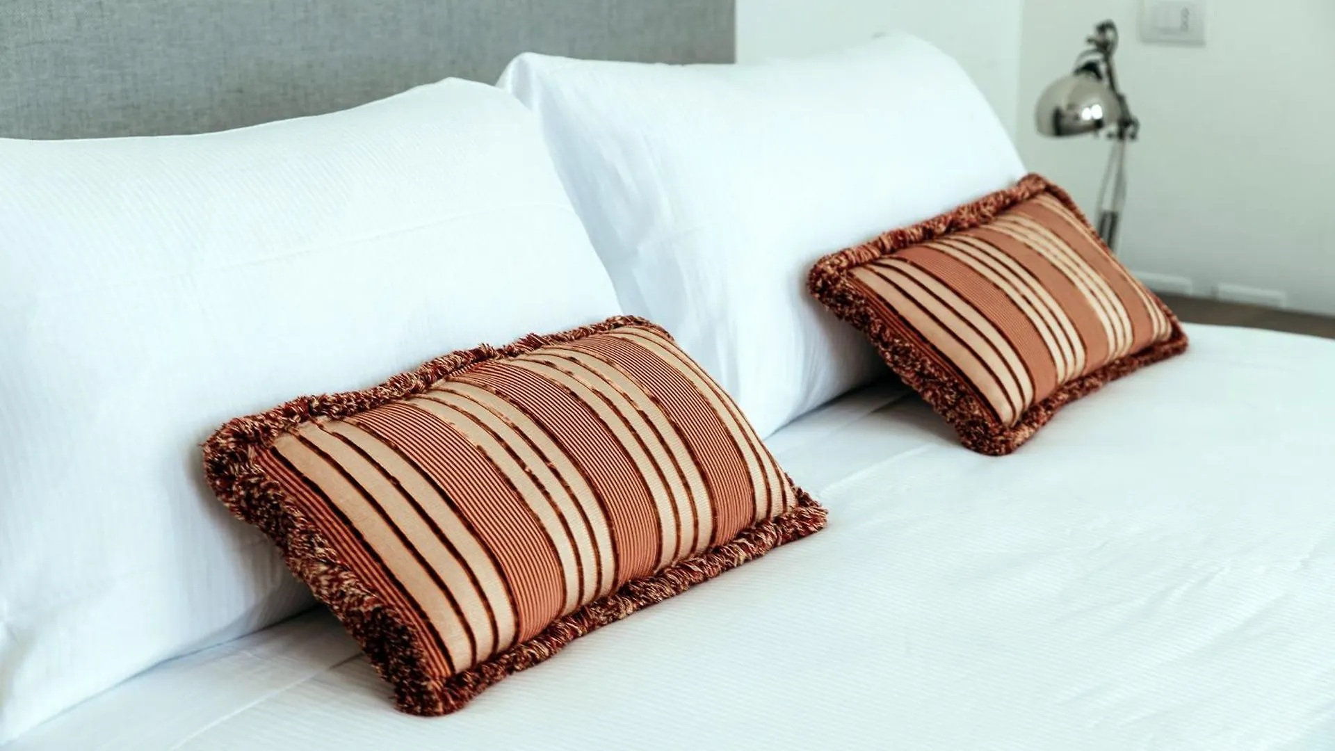 Lp Luxury Apartment - Downtown Como 0*,